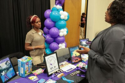 IUN celebrates graduates of start-up training program with vendor showcase