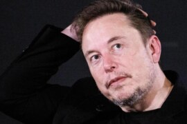 La festa di FdI. Ad Atreju arriva Musk. Business e politica, mister X plana a Roma