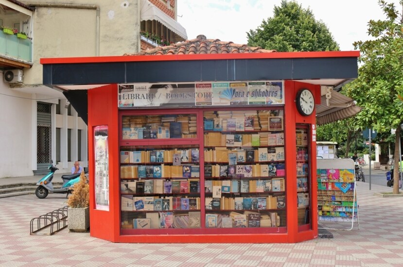 Albania: la libertà di stampa schiacciata dal peso della politica / Albania / aree / Home